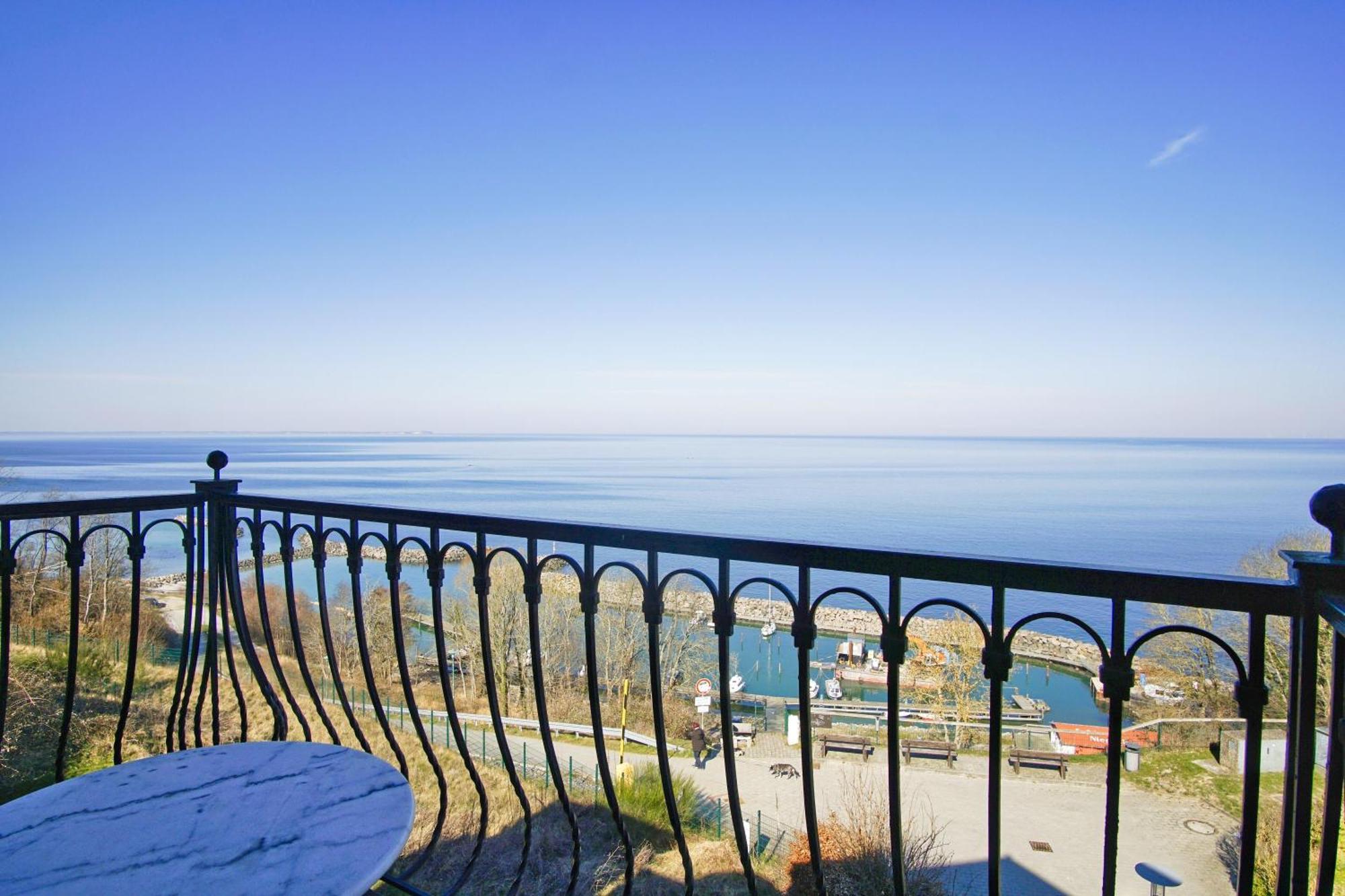 Ferienwohnung Mit Traumhaftem Meerblick - Haus Am Meer Fewo 10 Lohme Esterno foto