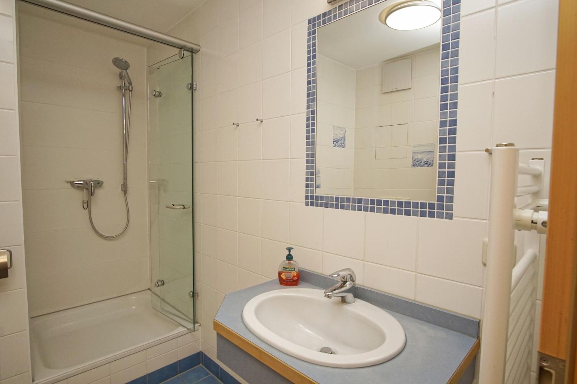 Ferienwohnung Mit Traumhaftem Meerblick - Haus Am Meer Fewo 10 Lohme Esterno foto